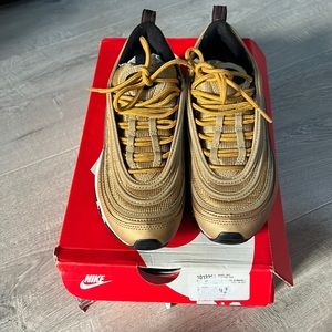 Air Max 97 metallic gold varsity red - good condition